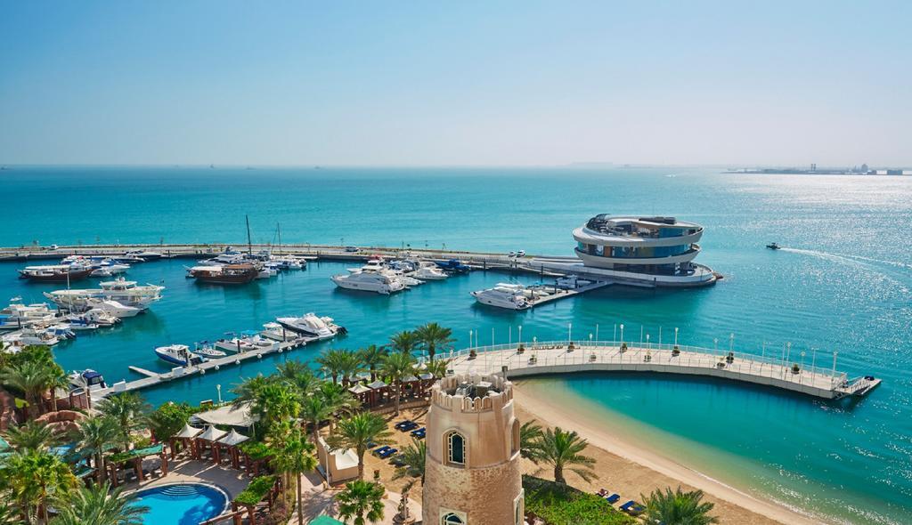 Four Seasons Hotel Доха Екстериор снимка The Marina