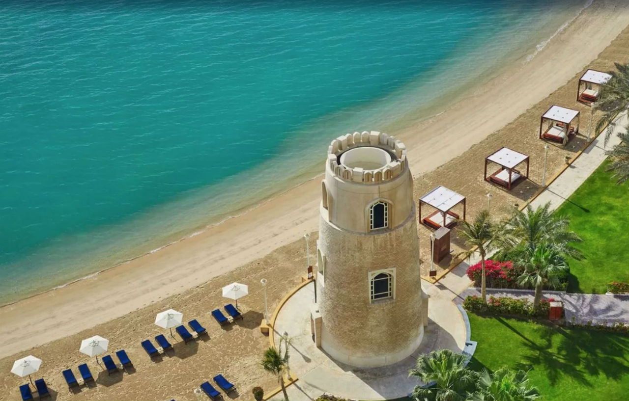 Four Seasons Hotel Доха Екстериор снимка The beach at the Jumeirah Beach Hotel
